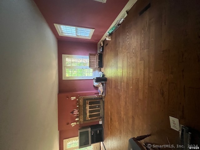 Photo 8 of 40 of 92 Chestnut Hill Road house