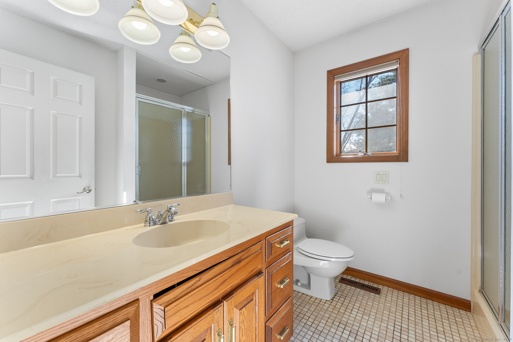 11 Royal Manor, Somers, Connecticut image 13