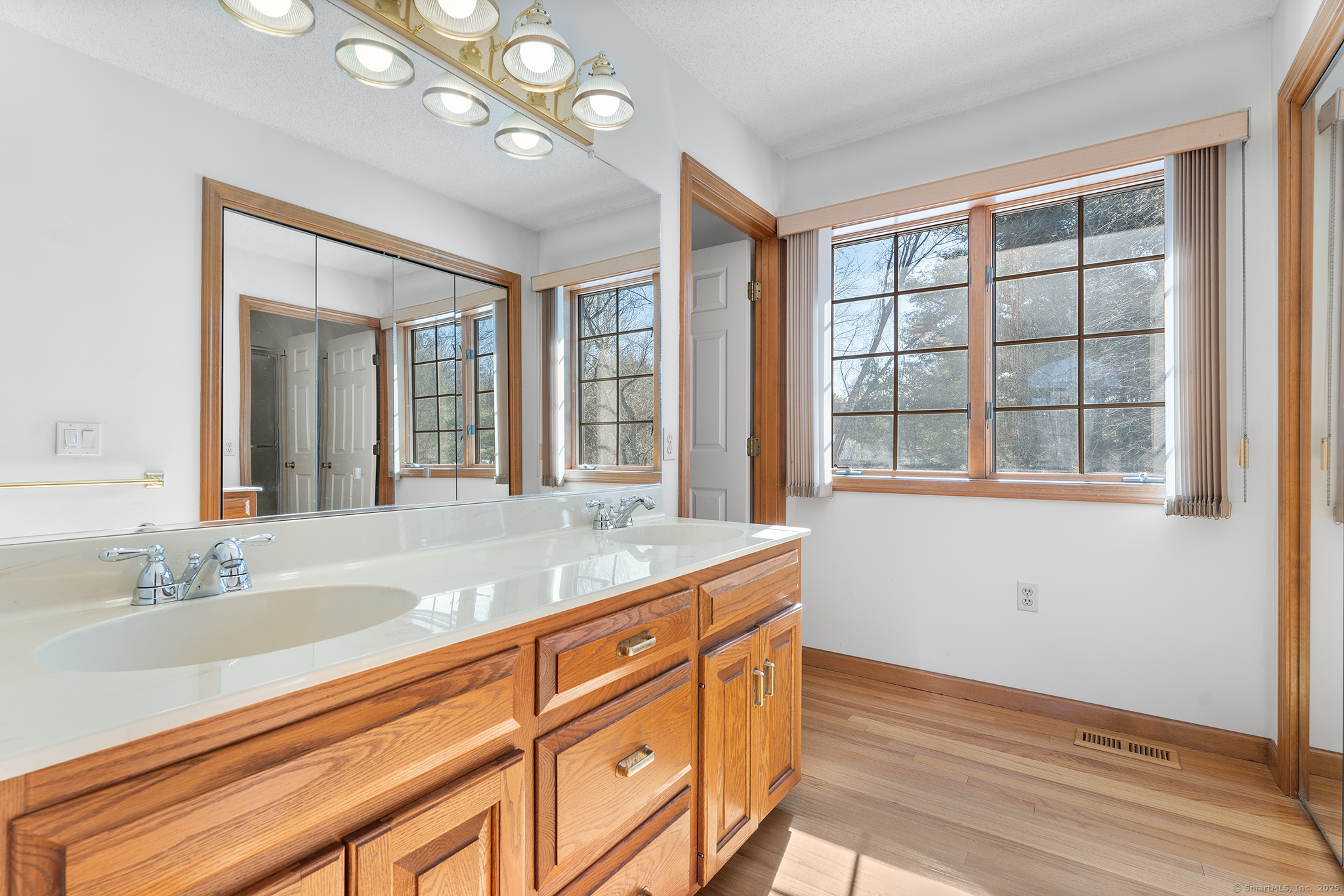 11 Royal Manor, Somers, Connecticut image 22