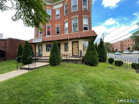 Photo of 377 Franklin Avenue, Hartford, CT 06114 (MLS # 24160769)