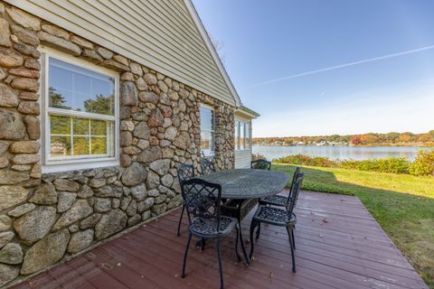 A home in Stonington