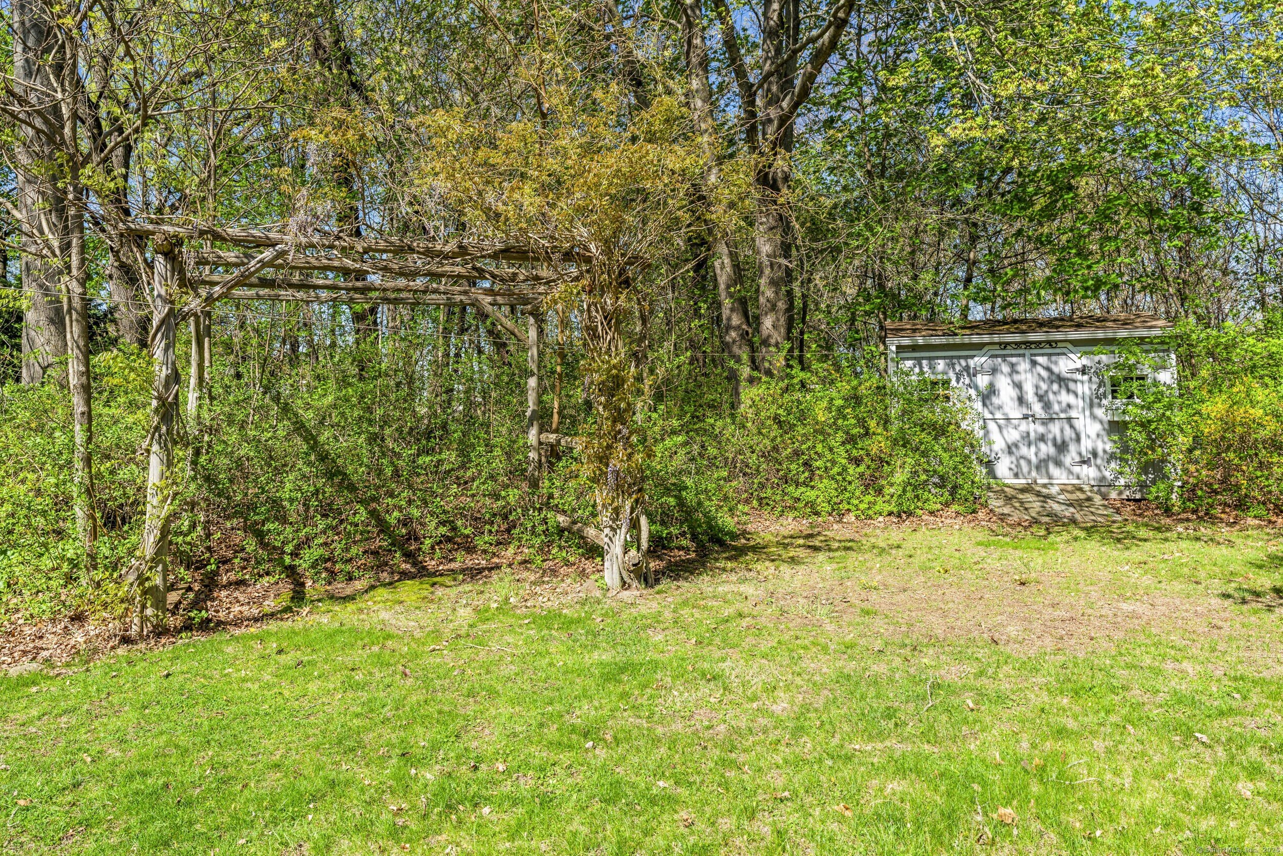 6 Robin Court, North Haven, Connecticut image 31