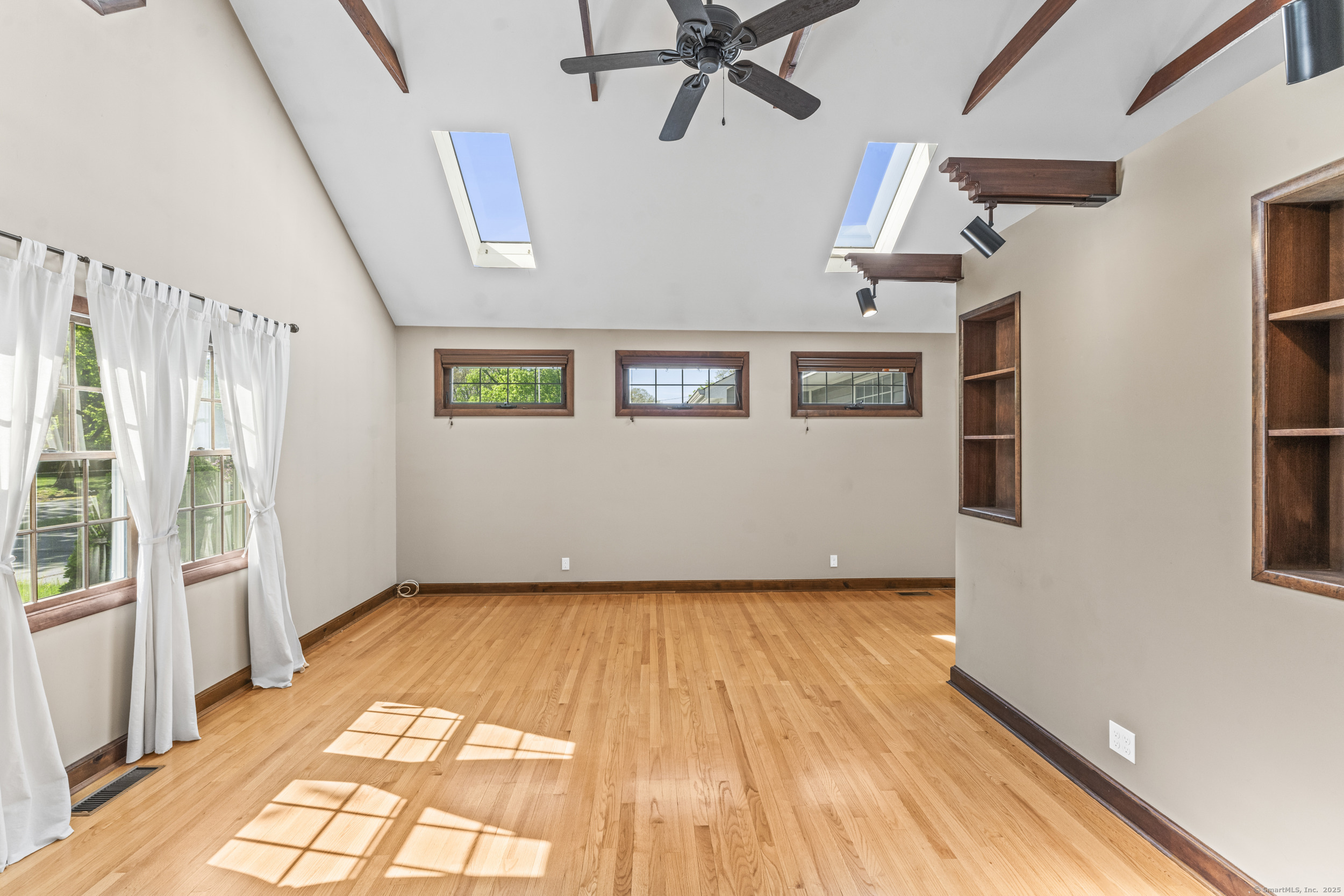 6 Robin Court, North Haven, Connecticut image 11