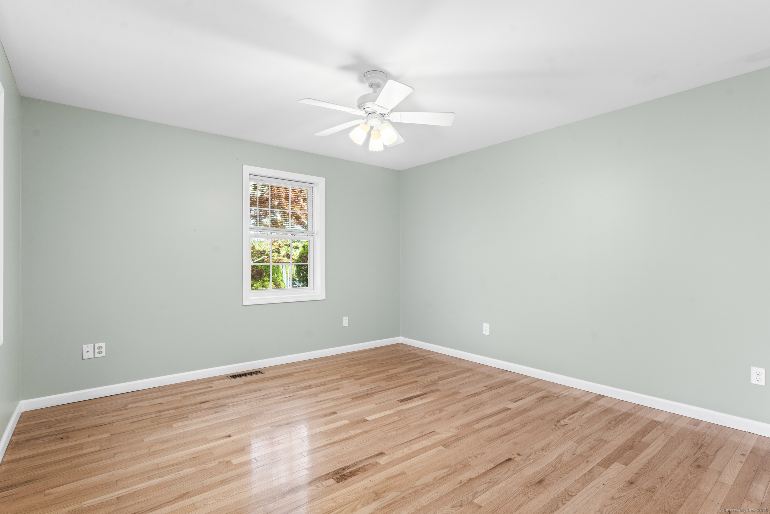 6 Robin Court, North Haven, Connecticut image 22