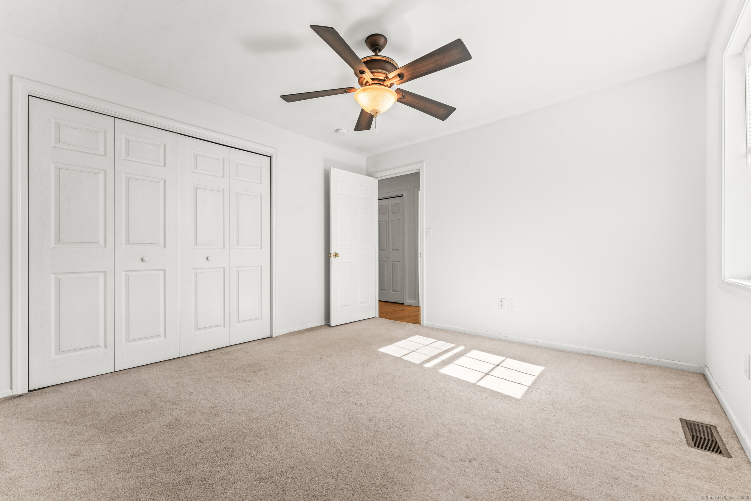 6 Robin Court, North Haven, Connecticut image 21