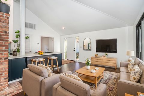 Tiny photo for 1 Morningside Court #1, Avon, CT 06001 (MLS # 24134046)