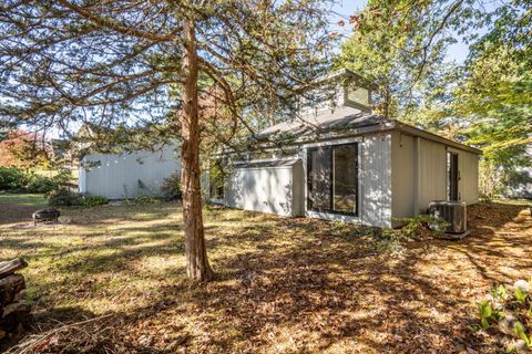 Tiny photo for 1 Morningside Court #1, Avon, CT 06001 (MLS # 24134046)