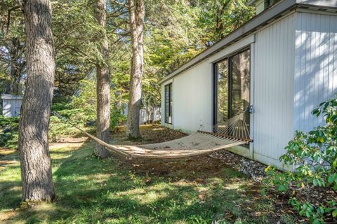 Tiny photo for 1 Morningside Court #1, Avon, CT 06001 (MLS # 24134046)