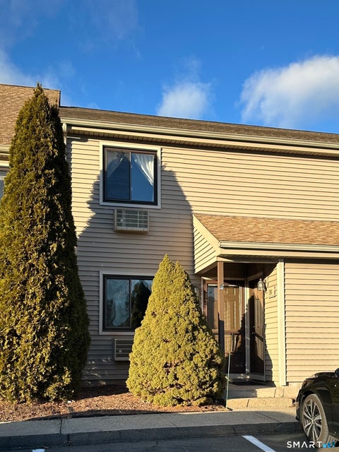Condo For Sale - 371 Emmett Street #19<br/> Hartford County, Bristol, CT 06010