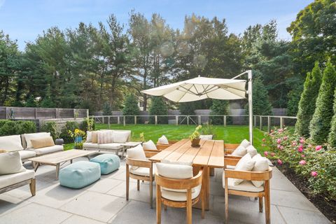 9 Daybreak Commons 9 Westport CT 06880