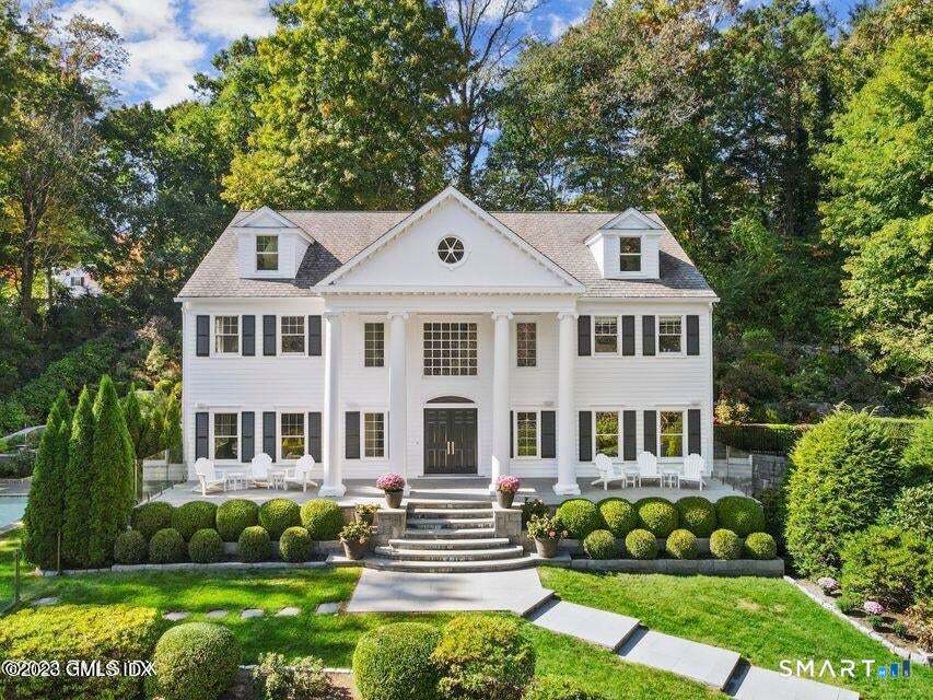 26 Round Hill Road