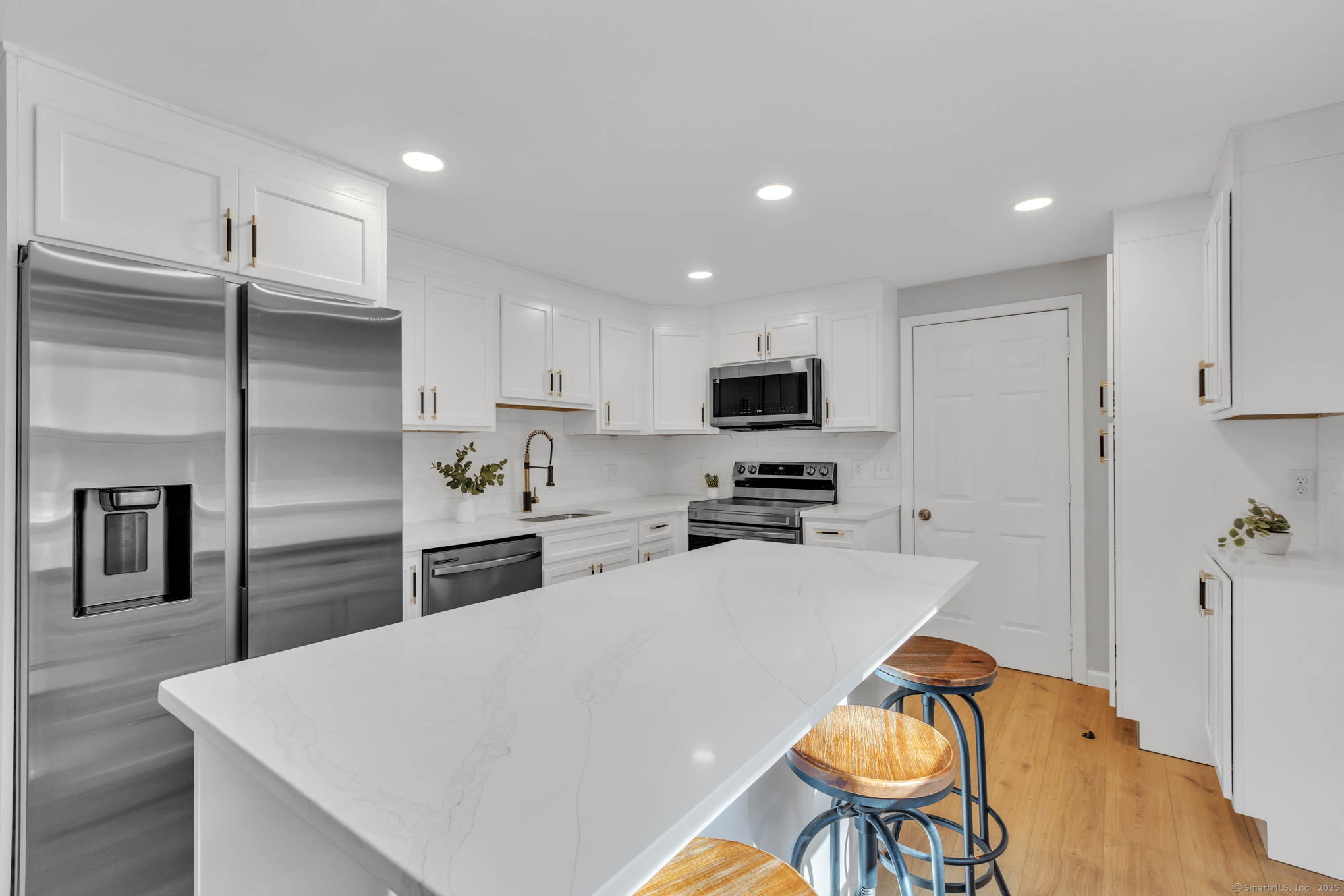 550 Governors Highway, South Windsor, Connecticut image 3