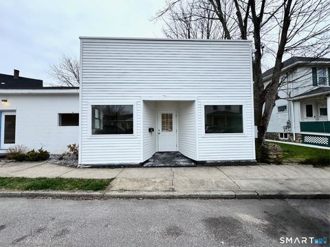 Photo of 21 Unit B Lincoln Avenue, Stonington, CT 06379 (MLS # 24166883)