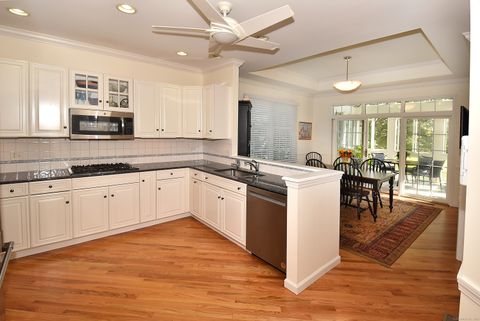 Tiny photo for 4 Lower Heatherwood #4, Cromwell, CT 06416 (MLS # 24135853)