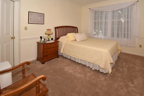 Tiny photo for 4 Lower Heatherwood #4, Cromwell, CT 06416 (MLS # 24135853)