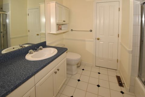 Tiny photo for 4 Lower Heatherwood #4, Cromwell, CT 06416 (MLS # 24135853)