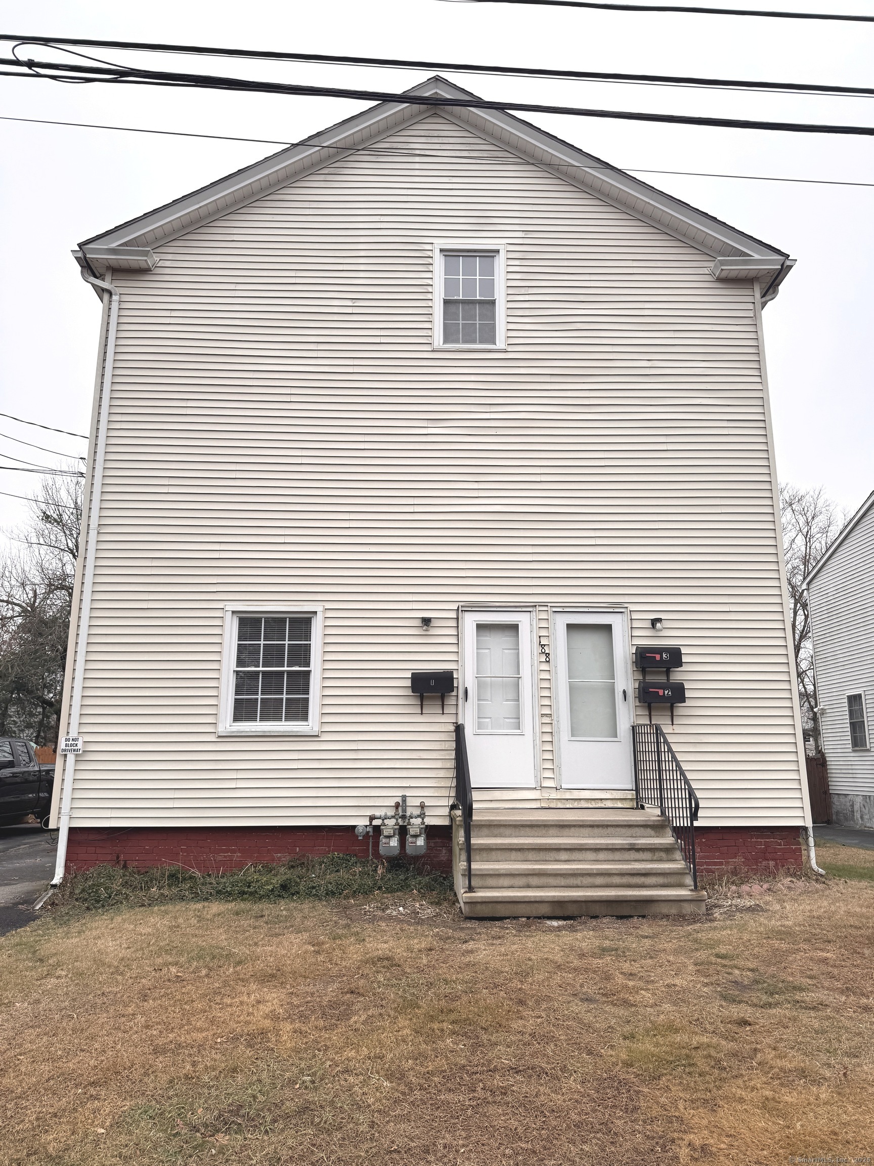 188 East Street 1st Floor, Wallingford, Connecticut - 2 Bedrooms  
1 Bathrooms  
5 Rooms - 