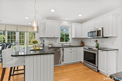 Tiny photo for 2 Red Rose Circle, Darien, CT 06820 (MLS # 24156801)