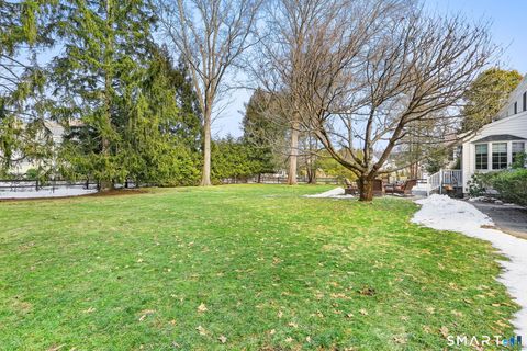 Tiny photo for 2 Red Rose Circle, Darien, CT 06820 (MLS # 24156801)