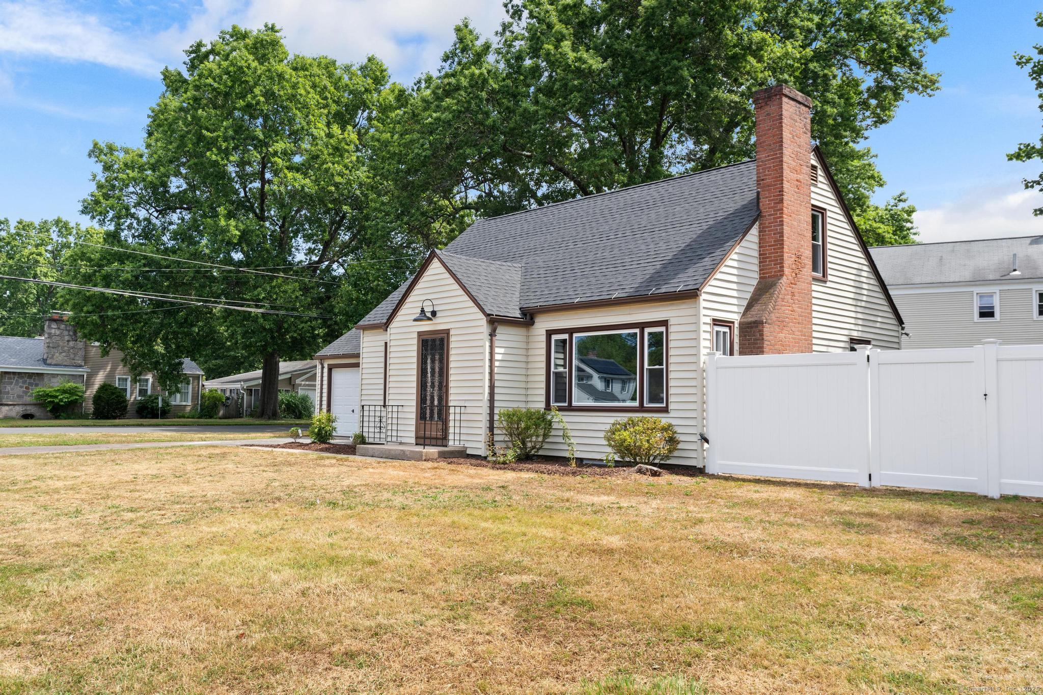 98 Rockwell Avenue