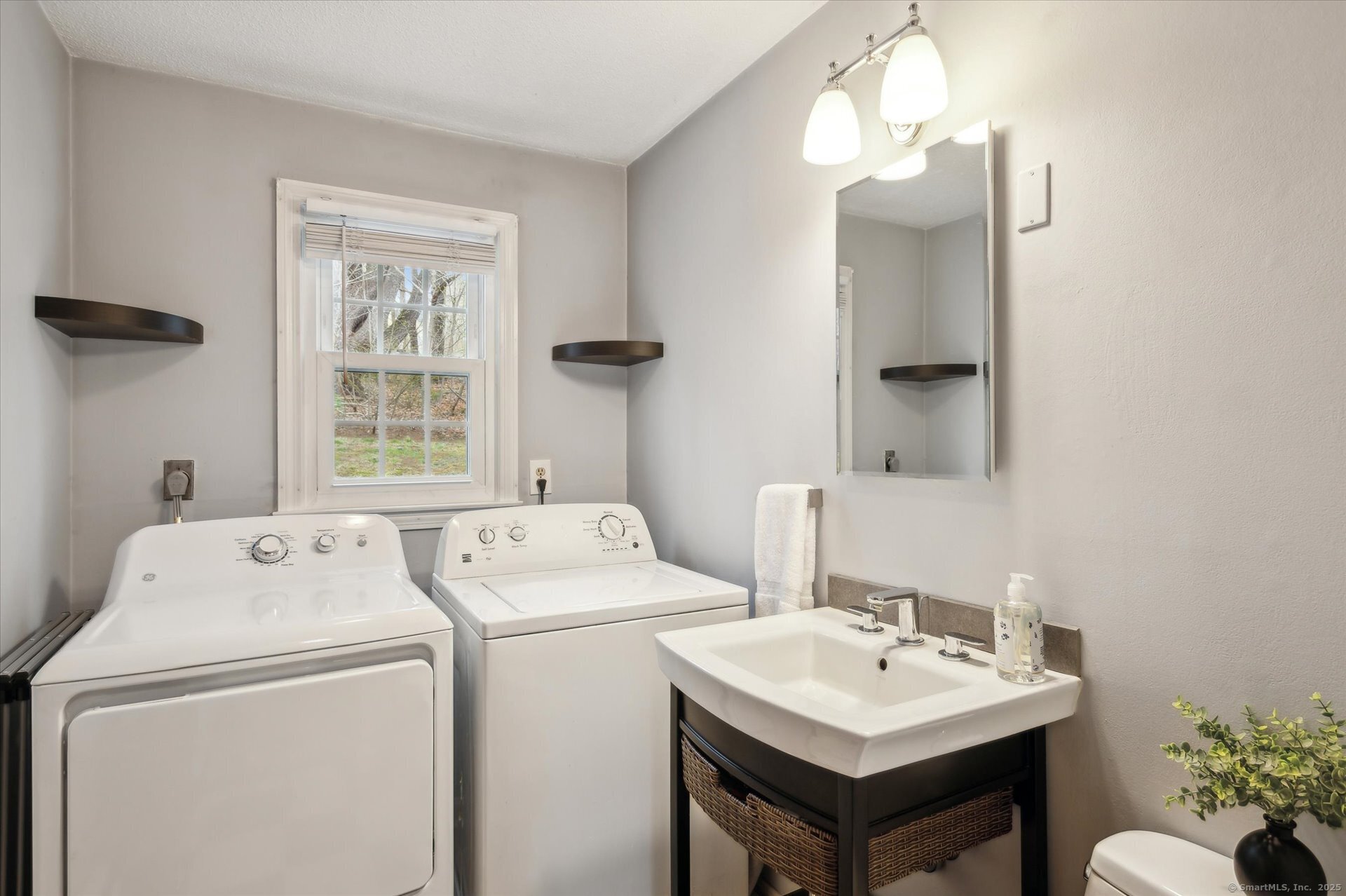 607 Cherry Brook Road, Canton, Connecticut image 15