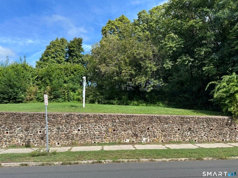 Photo of 482 Commonwealth Avenue, New Britain, CT 06053 (MLS # 24209528)