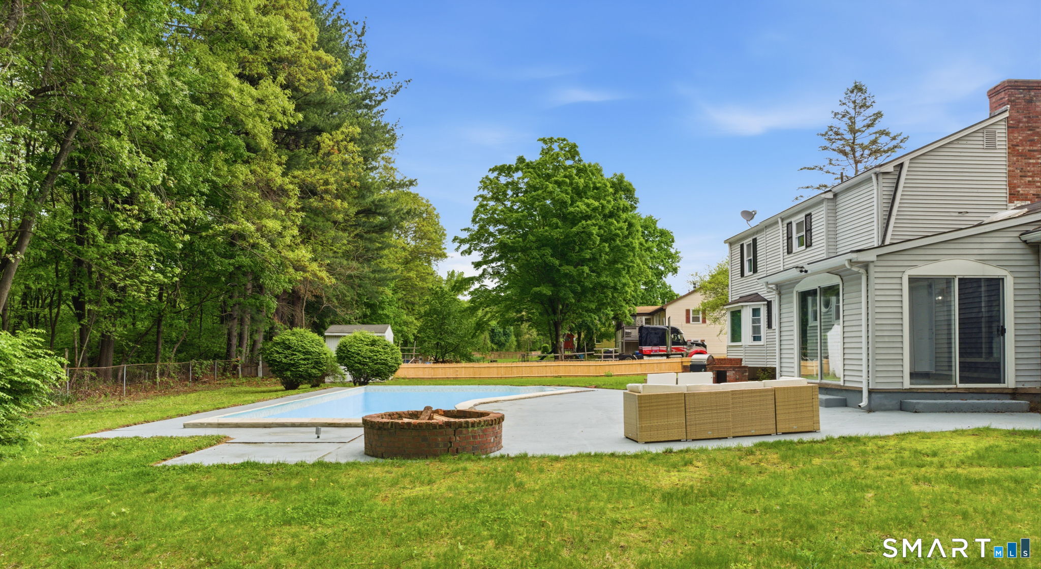 35 Hollow Brook Road