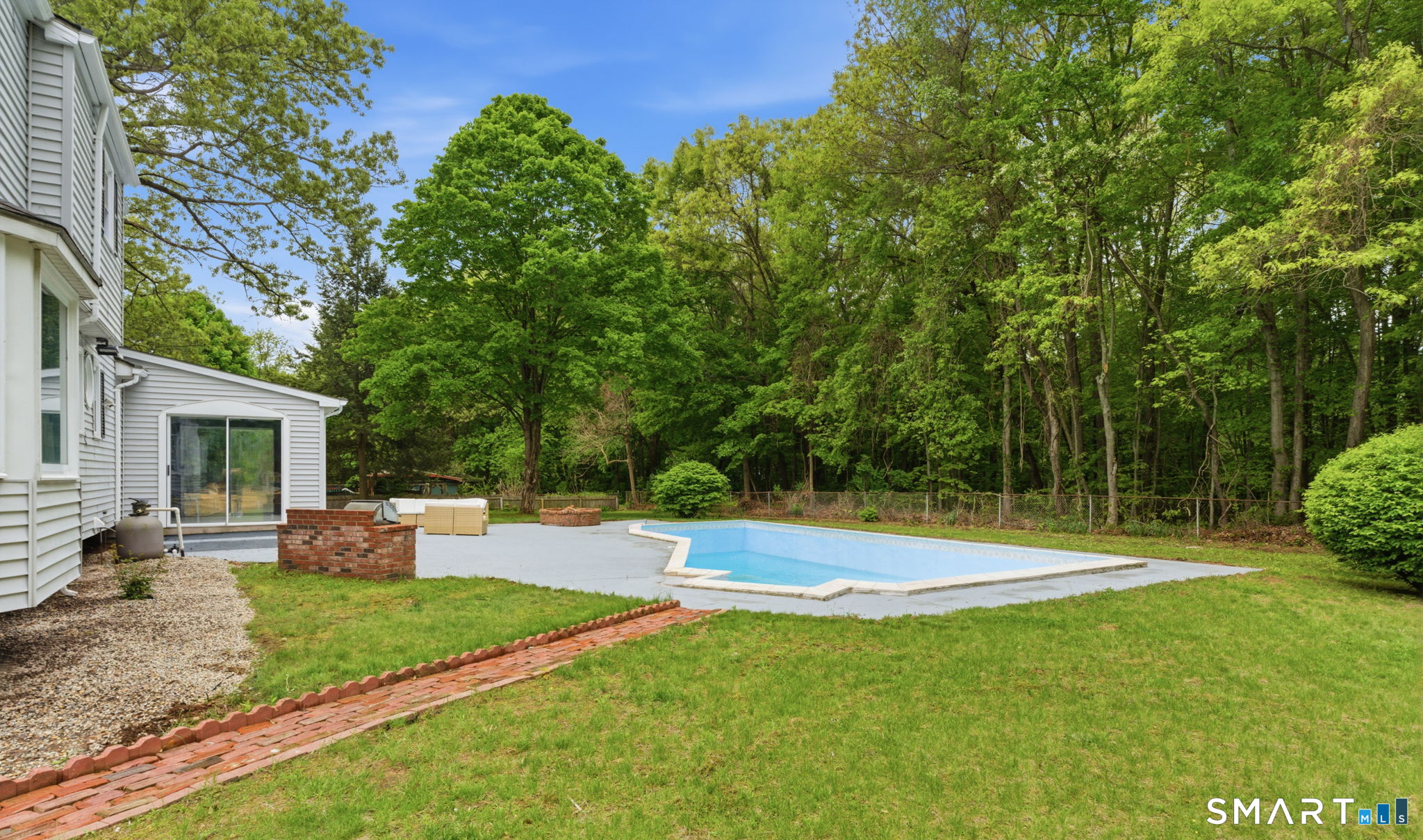 35 Hollow Brook Road