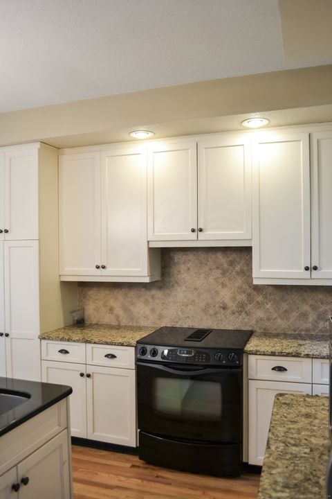 Tiny photo for 1 Kempton Mews, Farmington, CT 06032 (MLS # 24121628)