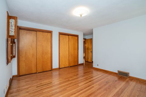 Tiny photo for 50 magnolia hill Hill, West Hartford, CT 06117 (MLS # 24141823)