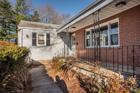 Tiny photo for 50 magnolia hill Hill, West Hartford, CT 06117 (MLS # 24141823)