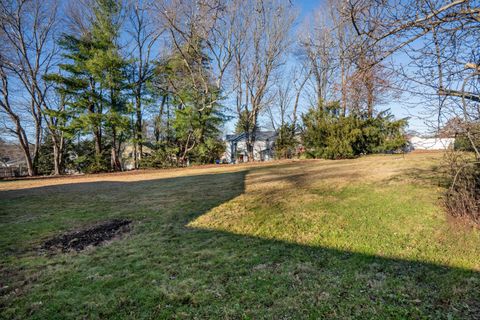 Tiny photo for 50 magnolia hill Hill, West Hartford, CT 06117 (MLS # 24141823)