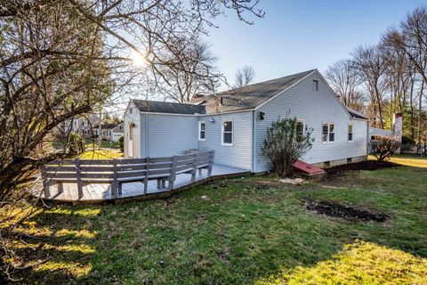 Tiny photo for 50 magnolia hill Hill, West Hartford, CT 06117 (MLS # 24141823)