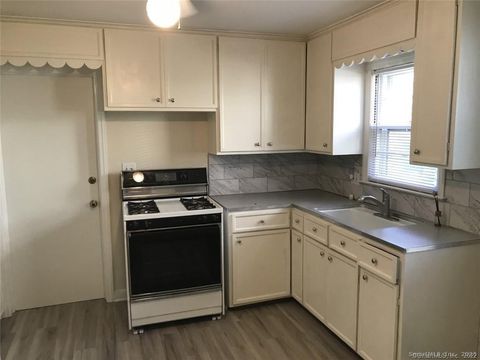 Tiny photo for 722 Knapps Highway #722, Fairfield, CT 06825 (MLS # 24143576)