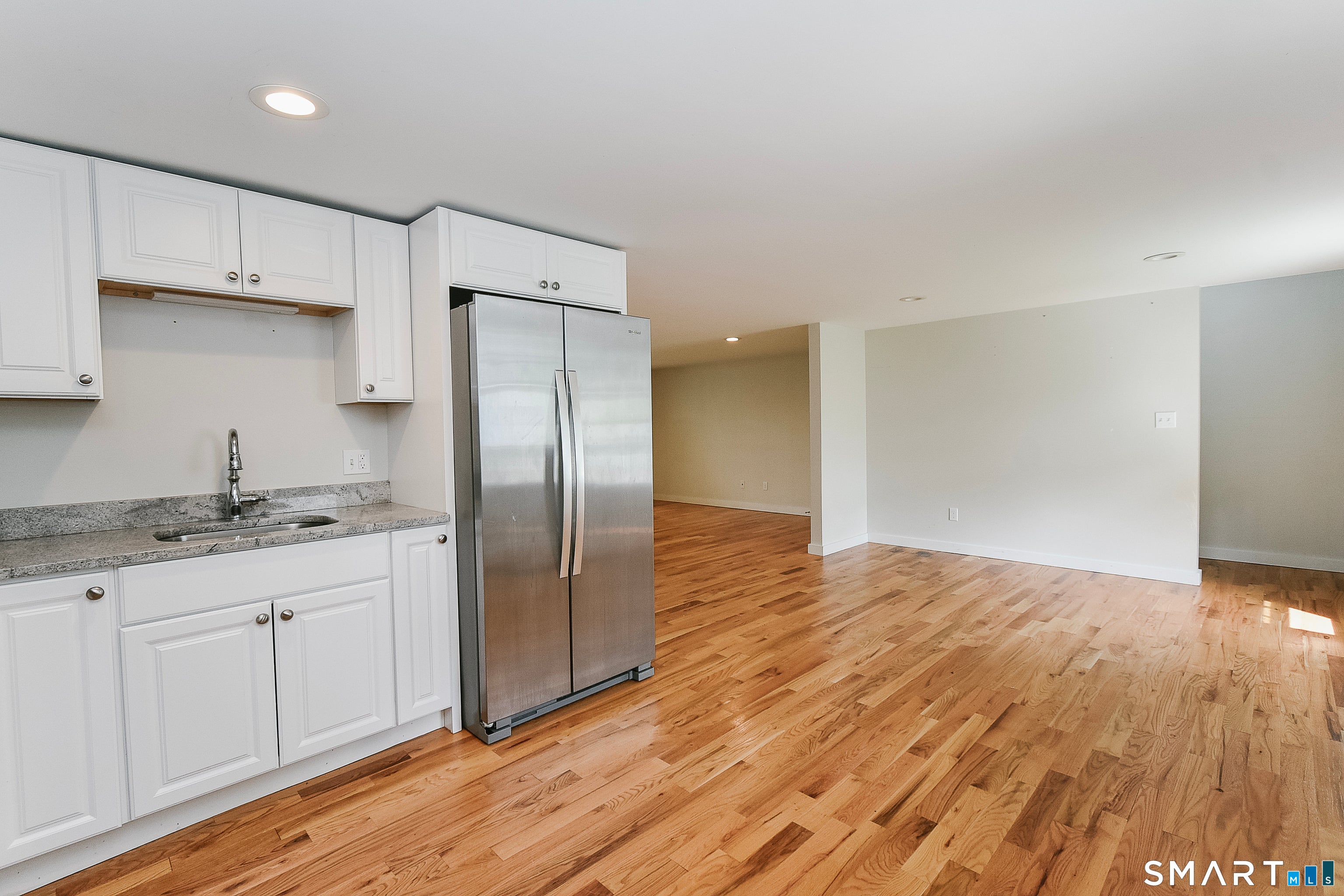 9 Center Street D