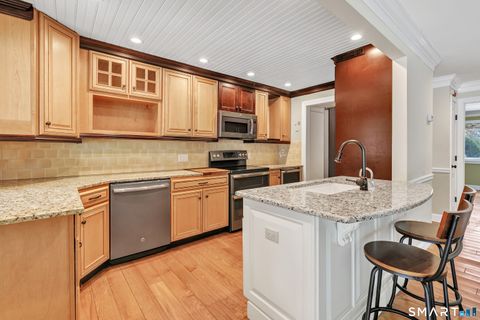 Condo For Sale - 78 Heritage Village #B<br/> Southbury, CT 06488