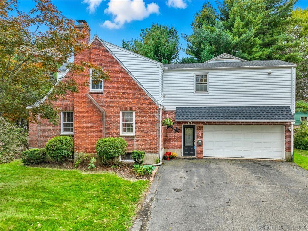 Photo of 37 Commonwealth Avenue, Newington, CT 06111 (MLS # 24133692)