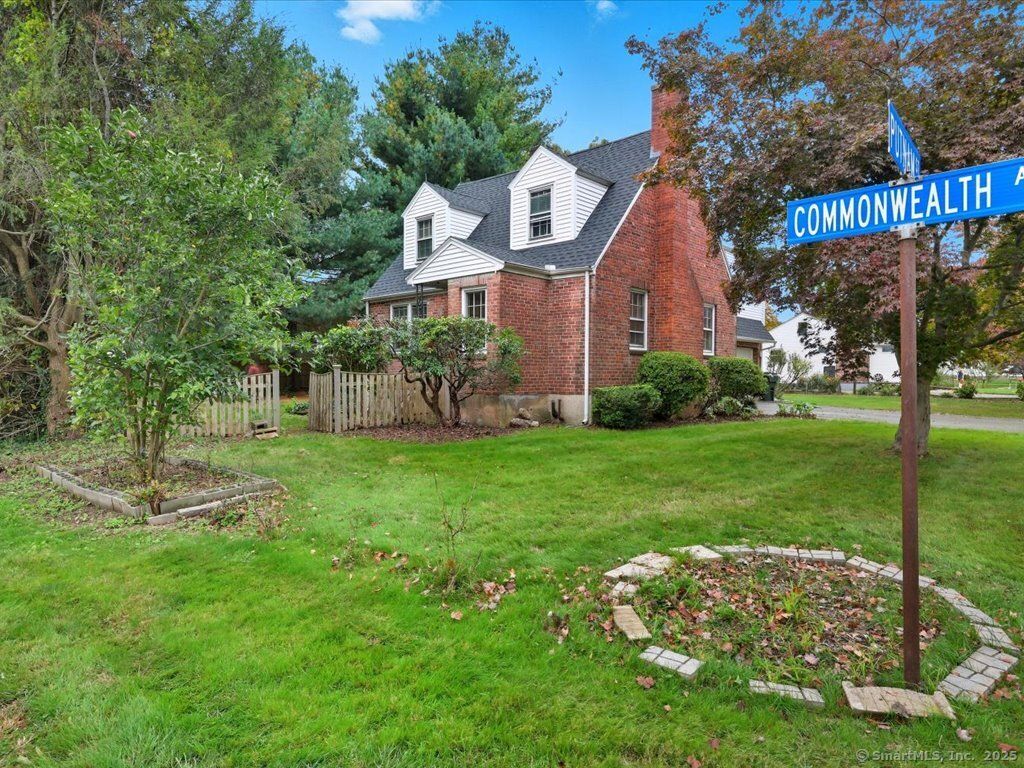 Photo of 37 Commonwealth Avenue, Newington, CT 06111 (MLS # 24133692)