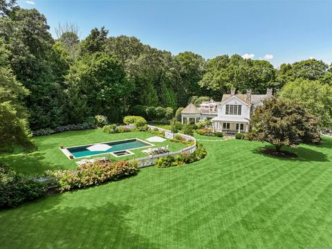 A home in New Canaan