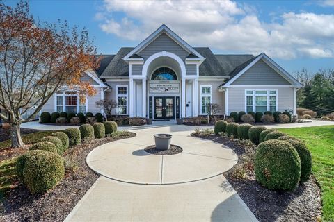 Tiny photo for 433 Brookside Court #433, Newtown, CT 06470 (MLS # 24157176)