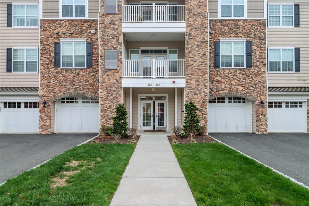 433 Brookside Court 433