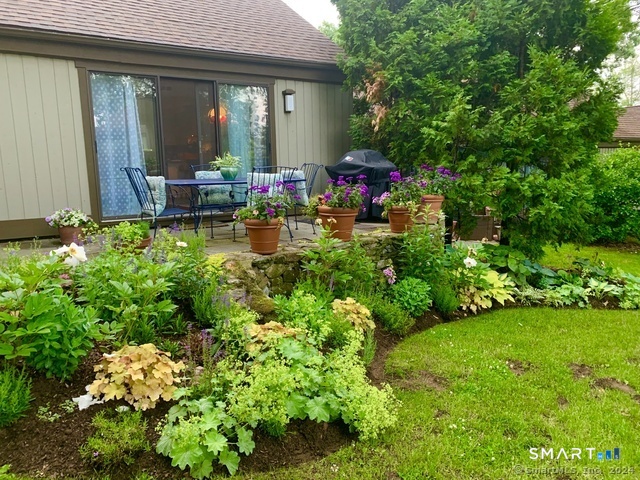 122 Heritage Village B