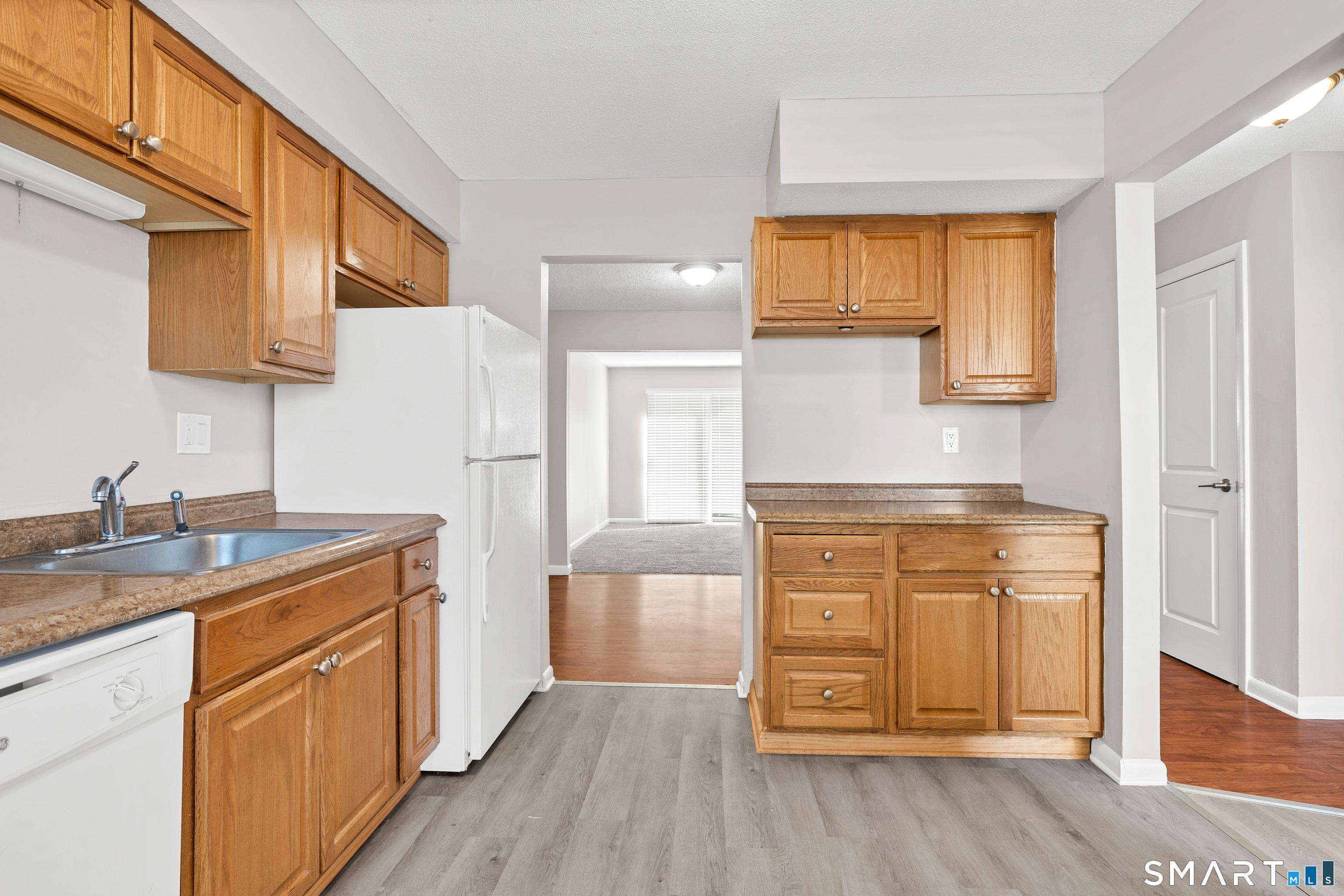 7 Woodland Avenue D
