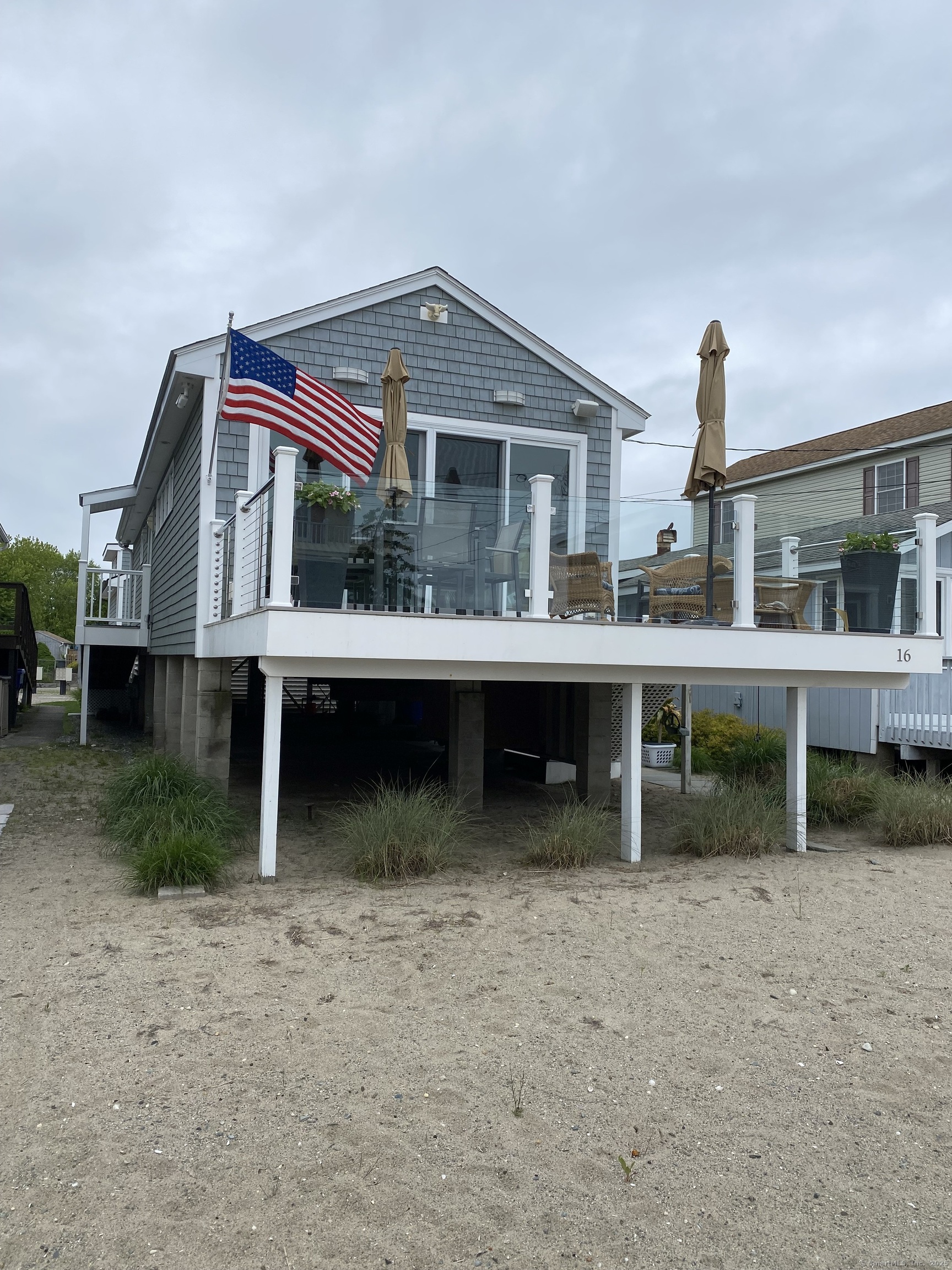 Shoreline Drive 16, Stratford, Connecticut - 2 Bedrooms  
2 Bathrooms  
4 Rooms - 