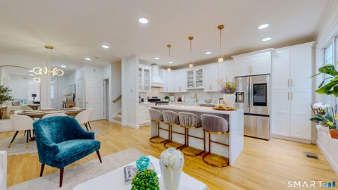 Condo For Sale - 14 Woodcrest Lane #14<br/> Danbury, CT 06810