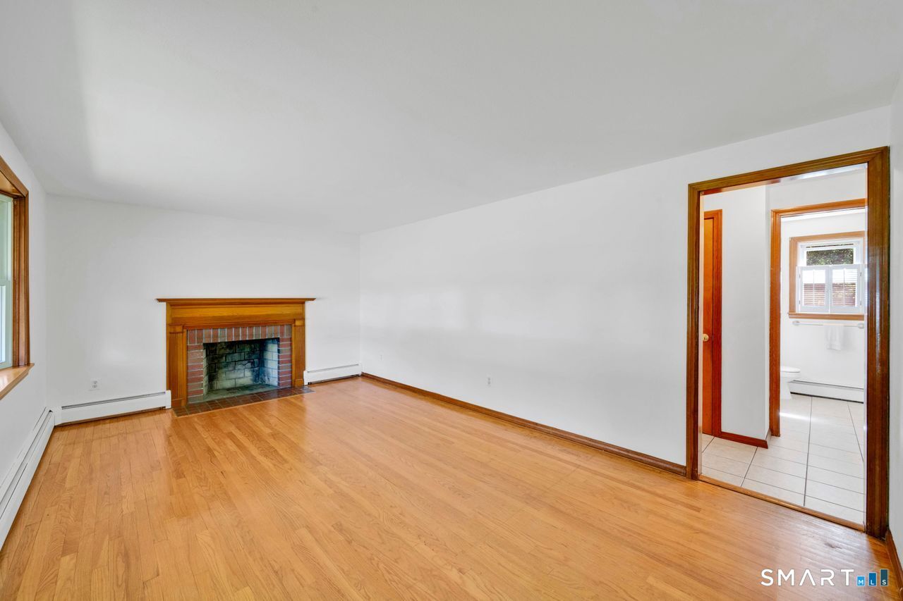49 Schaffer Drive