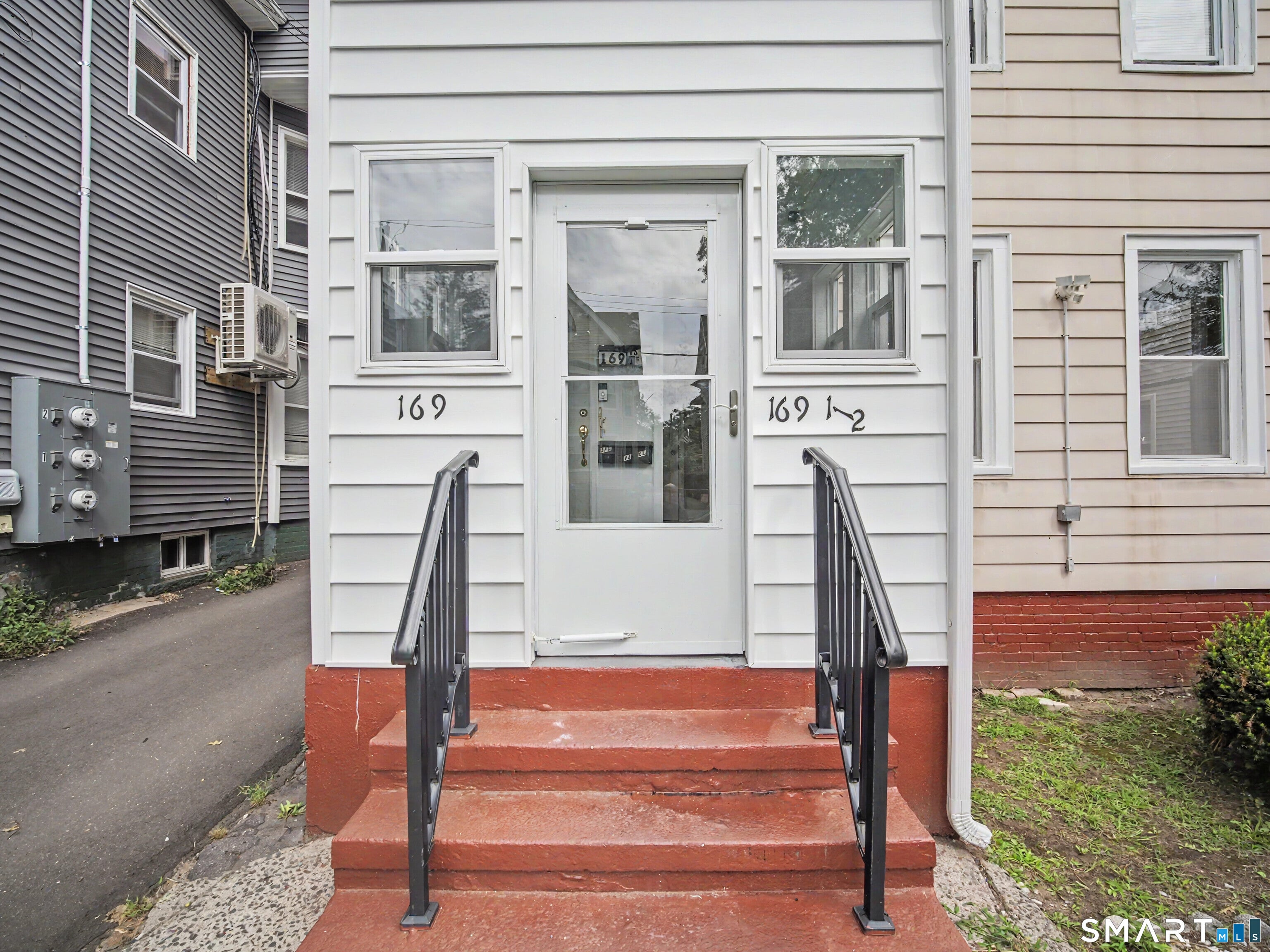 169 Chatham Street
