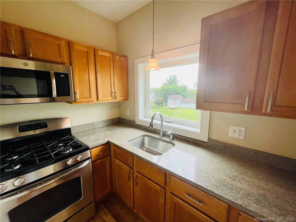 Property for Sale at Boston Post Road 3rd Floor, Guilford, Connecticut - Bedrooms: 1 
Bathrooms: 1 
Rooms: 3  - $1,500