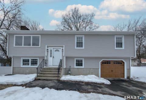Photo of 1 Rodney Street, West Haven, CT 06516 (MLS # 24148538)