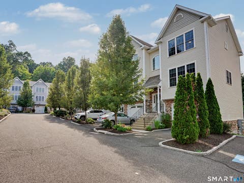 Tiny photo for 30 Short Oak Drive #30, Brookfield, CT 06804 (MLS # 24188574)